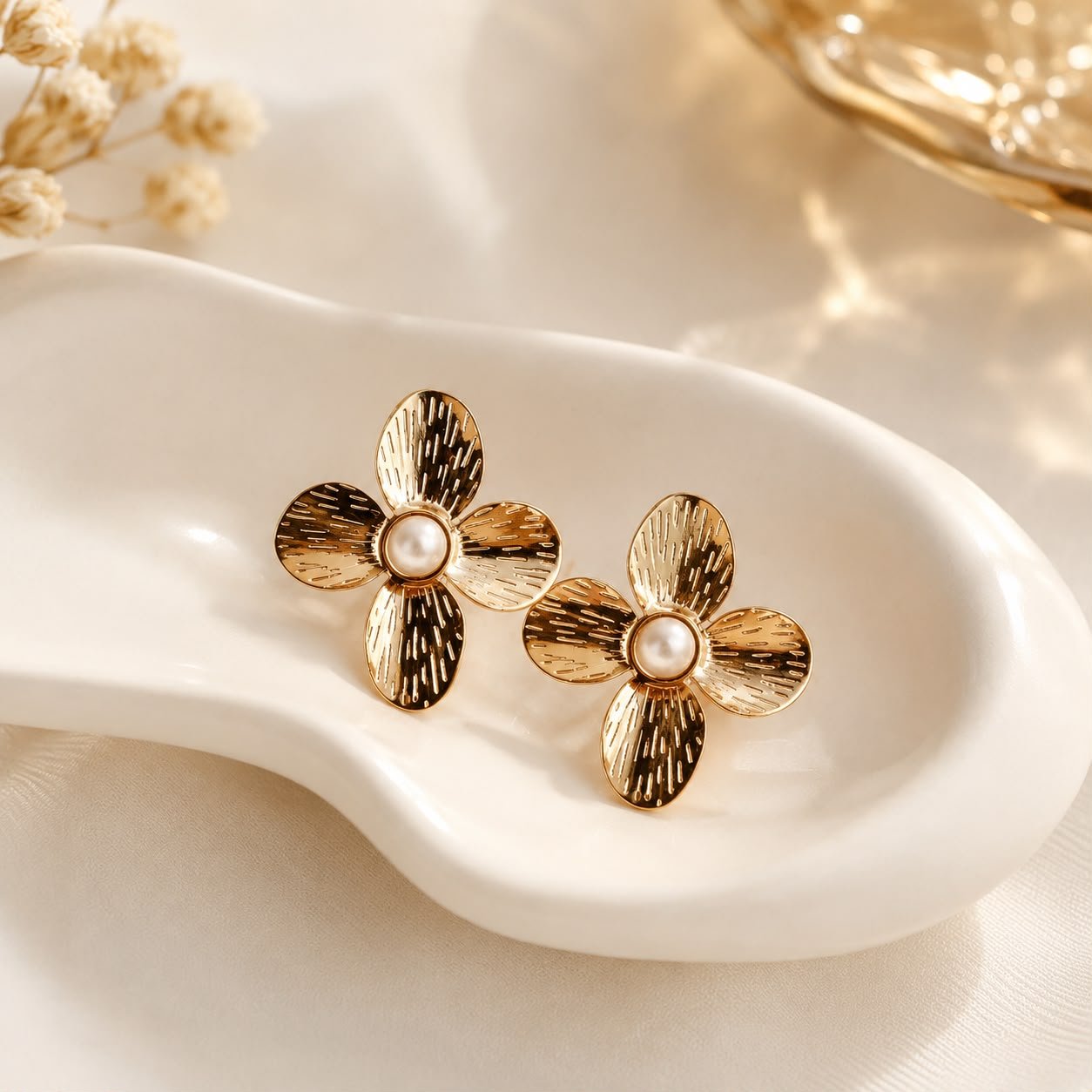 Boucles d’oreilles Fleur Dorée – Acier inoxydable - Kassyfamily’s