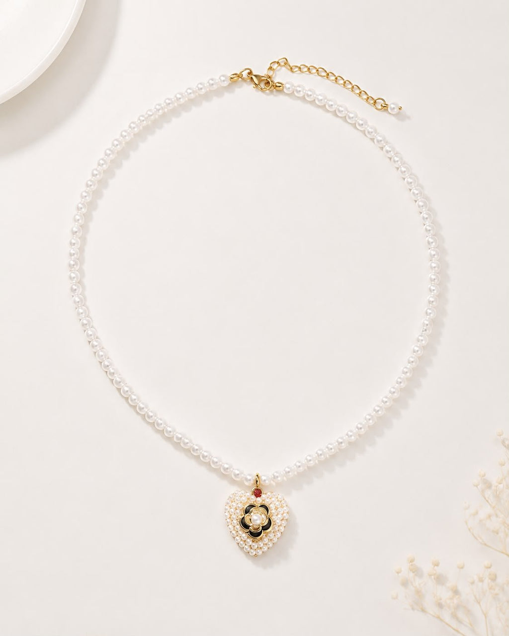 Collier pendentif coeur perlé avec rose - Kassyfamily’s