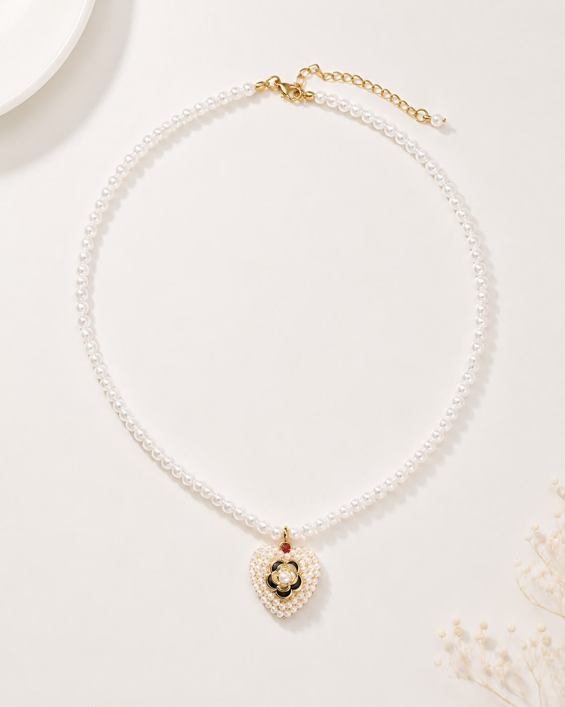 Collier pendentif coeur perlé avec rose - Kassyfamily’s